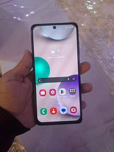 samsung watch 5: Samsung Galaxy A52, rəng - Qara — 1