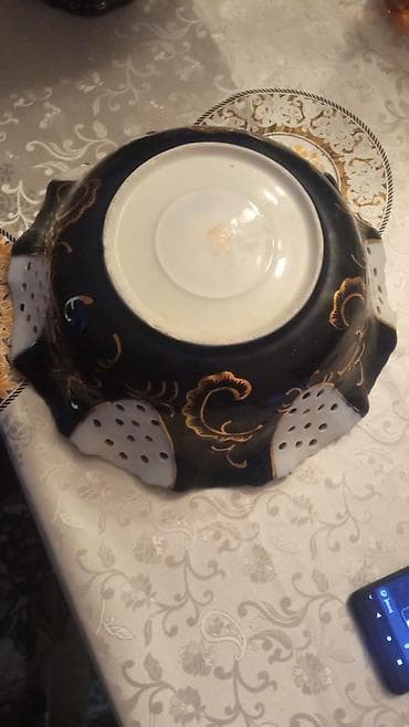 süfre bezemek: Kobalt-mavi porselen dekorativ meyvə/qənd qabı - Material: incə — 2