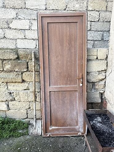 İşlənmiş Otaq qapısı 80x200 sm Zamok ilə, Zəmanətsiz, Ünvandan götürmə