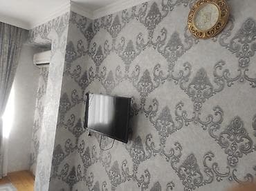 kafe icareye: Kirayə üçün mənzildə komfortlu qonaq otağı - İşıqlı, zövqlü dizaynlı — 6