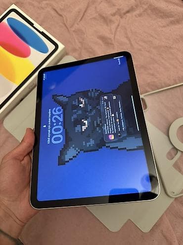 iphone 7 batarya: Apple iPad (10-cu nəsil) – gümüş rəng - 10.9" Liquid Retina ekran — 1
