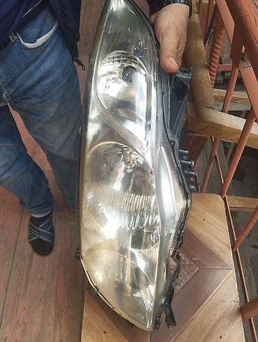 atrajatel: Sağ, Yaxın və uzaq vuran işıqlar Toyota, 2008 il, Orijinal, Almaniya, İşlənmiş — 1