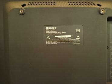 102 ekran: Hisense LED TV, təxmini 40–43 düym ekran Xüsusiyyətlər: - Geniş LED — 5