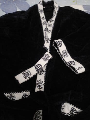 milli ordu forma: Satilir kisi ev xalati 52-54 el ude — 1