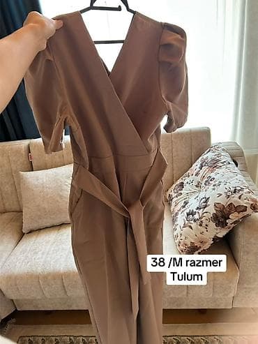 bil: Metrolara çatdırılma pulsuzdur, yenidir bir defe geyilib. Qadın — 1