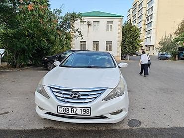 Hyundai Sonata 2.4– ağ rəngli sedan Model: Hyundai Sonata 2.4 (nəsil