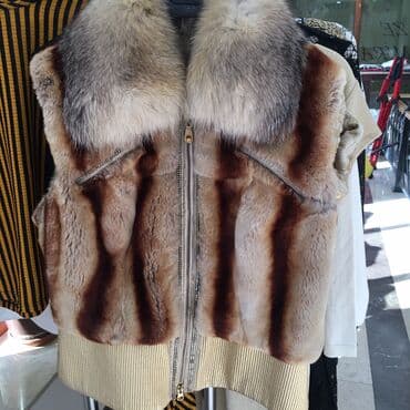 Gizia brendM olcu,gollari cixir(godekce-jilet)birkasiz