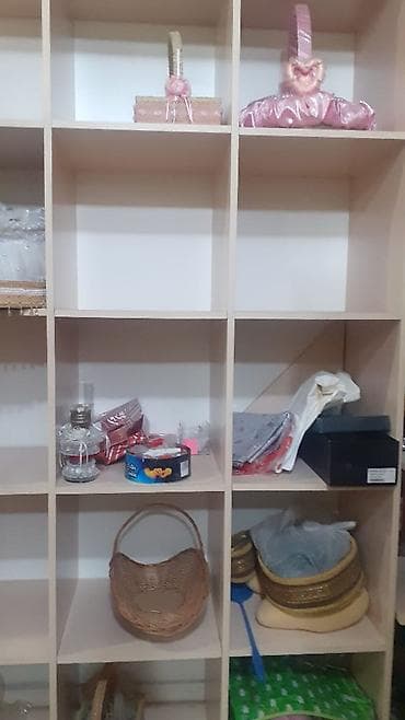 siqaret vitrin: Opşi magaza vitrinleri ölcu deqiq bilinmir.şkaf vitrinden 2 eded var — 5