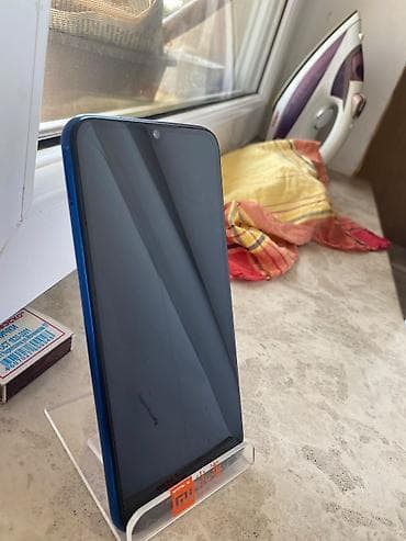 redmi 12 not: Xiaomi Redmi (mavi rəng) - Arxa dördlü kamera sistemi: 48 MP AI əsas — 4