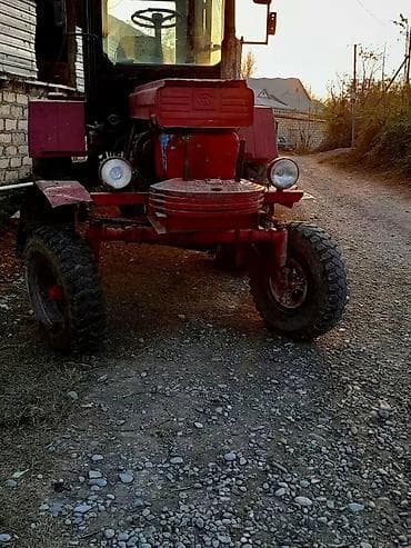 Aksesuarlar və tüninq: Kənd təsərrüfatı üçün universal təkərli traktor - Güclü dizel — 2