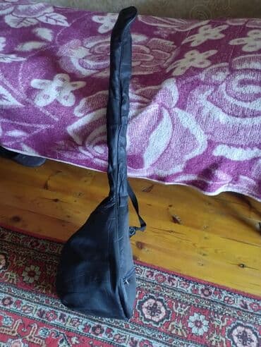 Elektro saz və çantası - Alət: Türk/Azəri sazı (bağlama tipli)