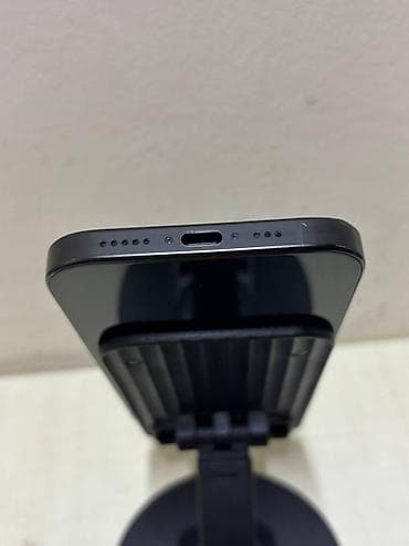 iphone 1: IPhone 16 Pro — 8