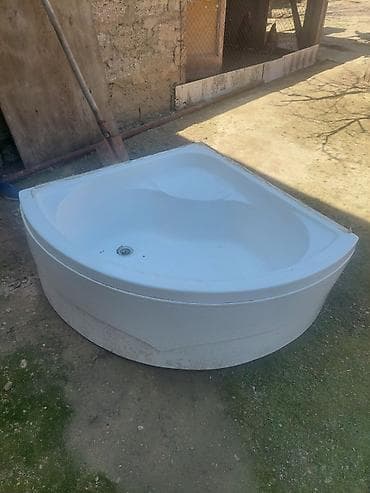 kabina duş: Üstü açıq kabina, Künc üçün — 2