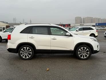 VAZ (LADA): Kia Sorento – ağ rəngli, şəhər və uzun yol üçün rahat, geniş salonlu 7 — 3