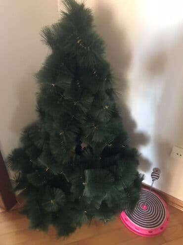 Vazalar: Süni şam ağacı 1.50 - Material: sıx və yumşaq iynəli PVC budaqlar — 2