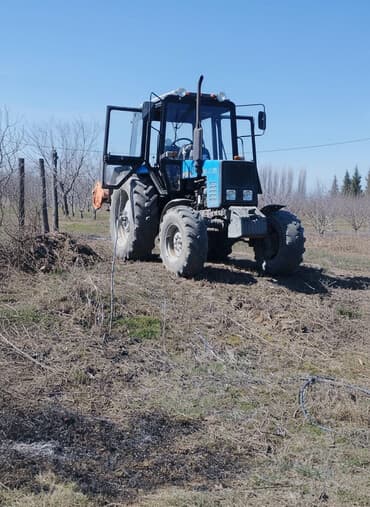 Belarus 892 traktoru - Güclü dörd silindrli dizel mühərrik, yüksək