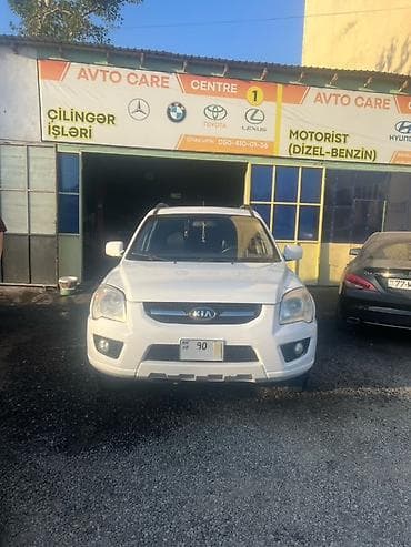 Avtomobil satışı: Kia Sportage – ağ rəngli, şəhər və yolsuzluq üçün praktik kompakt SUV — 1
