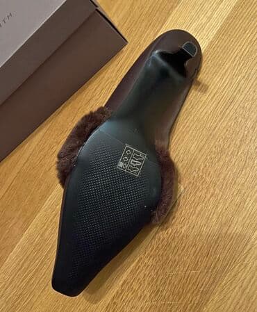 qizil sepler adlarla: Ölçü: 37, Yeni — 2