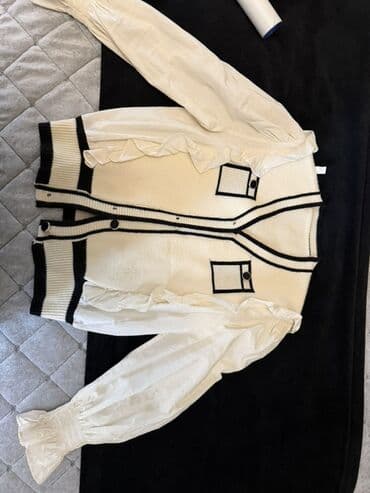 cins pencekler 2022: 10 yas 55 azn alunıb 20 Azn satılır yenıdır.Usagın eynıne balaca olub — 2