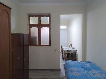 gencede ev: 🔑 Kirayə verilir! 📍 Bayıl, Duyma restoranının yanı 🛏️ 1 otaqlı — 5