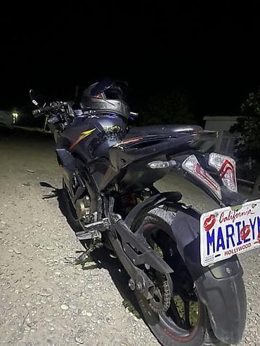 запчасти на прицепы: Bajaj - Pulsar Rs200, 200 см3, 2016 год, 62000 км — 1