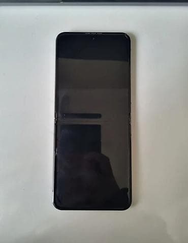 Samsung Galaxy Z Flip 4, rəng - Qara, Simsiz şarj
