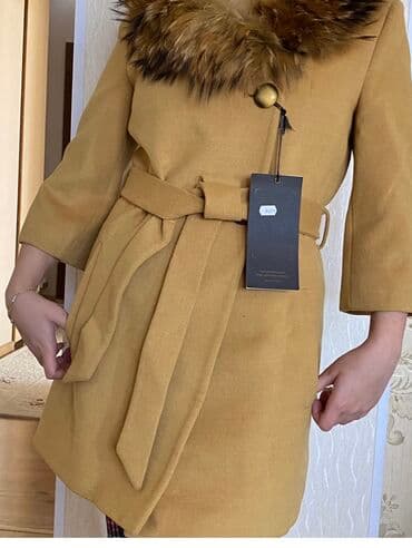 Toy paltarları və aksesuarları: Tezedır 400 m alınıb 36-38 razmer temiz mexdı boynu — 2