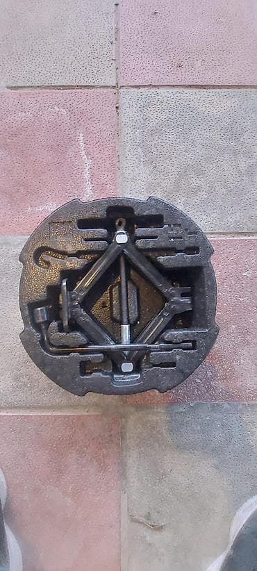 KIA HUNDAY Avtomobil üçün dairəvi təkər açarları dəsti. - Dəst