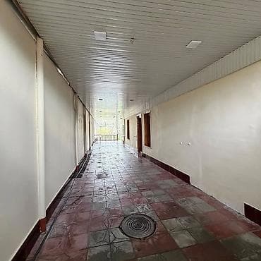 gencede ev: Gəncə şəhəri Nəriman Nərimanov pr 345.,yol kənarında yerləşir həyəti — 1