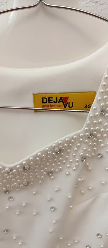 Ağ rəngli zərif midi don - Dizayn: A-kəsimli, beldən büzməli pliseli lalafo.az -da Ağ rəngli zərif midi don - Dizayn: A-kəsimli, beldən büzməli pliseli