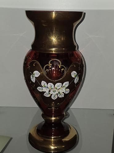 Şamdanlar: Bir vaza, Bogem şüşəsi — 1