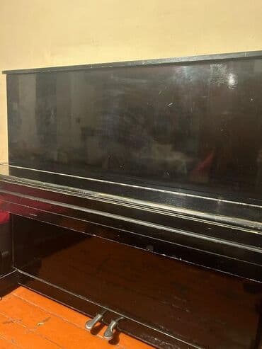 loro piana baku: Kuzbass upright piano - Korpus: parlaq qara rəngdə klassik vertikal — 4