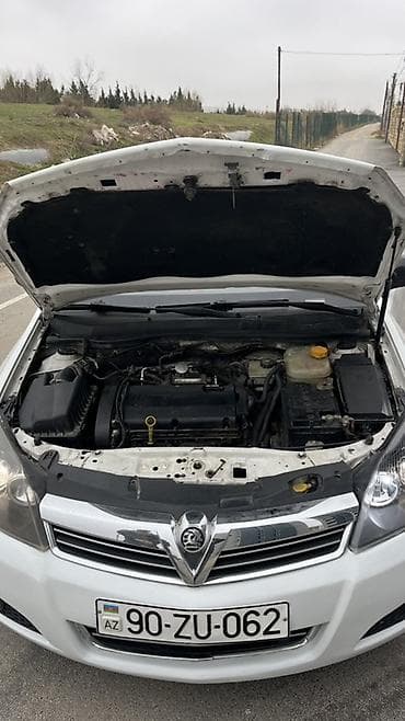 Aksesuarlar və tüninq: Vauxhall Astra: 1.8 l | 2008 il 383909 km Hetçbek — 8