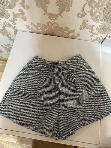 pencek qadin: Qadın geyim dəsti 1) Zolaqlı kofta - Qısaqoll, düyməli model - — 2