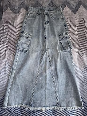 palt: Hər biri 10 Azn 1) Açıq mavi cins şalvar – S/M bədən 2) Qara cins — 6