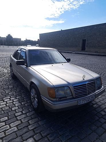 mercedes ceşqa: Mercedes-Benz E 220: 2.2 l | Sedan — 9