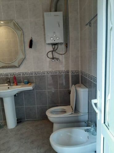kirayə ev ayliq: Sahil işəri şəhər metrosunun yaxınlığında(Torqovuda) 4 mertebəli — 20