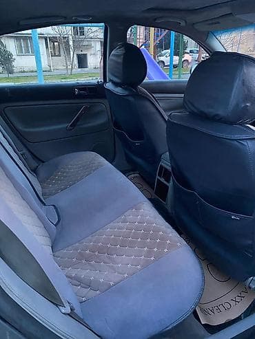 passat b5 qranat: Volkswagen Passat (B5) sedan - Kuzov: sedan, boz rəng - Nömrə nişanı — 5