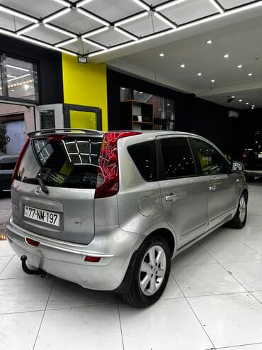qadın üçün maşınlar: Nissan Note: 1.5 l | 2007 il Universal — 3
