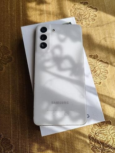 apple iphone se 2022: Samsung Galaxy S21 FE, rəng - Ağ, İki sim kartlı — 3