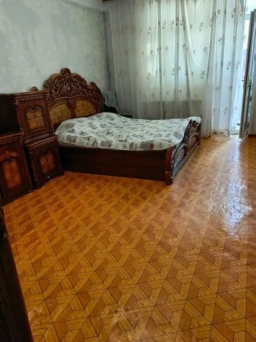 sarayda yeni tikilen binalar: Bakı, Badamdar qəs., 4 otaqlı, Köhnə tikili, m. Elmlər Akademiyası, 85 kv. m — 6
