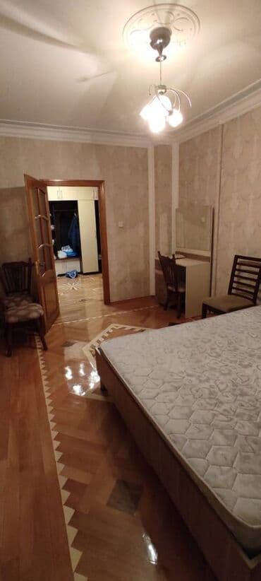 sumqayit bina evi: Binəqədi rayonu,Azadlıq metrosunun yanı.9 mərtəbəli binanın,4-cü — 5