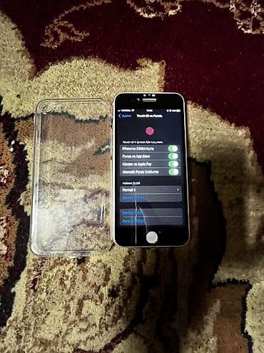 iphone kreditle: IPhone 8, 64 GB, Qızılı, Barmaq izi — 10