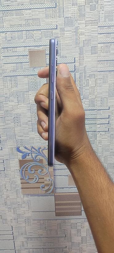 soba islenmis: Samsung Galaxy A32, 64 GB, rəng - Bənövşəyi, Sensor — 4