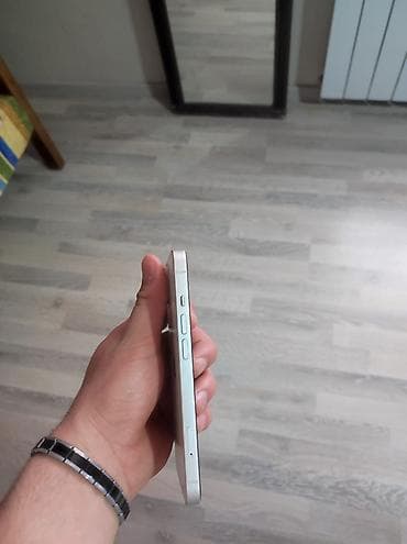 ipad 13: IPhone 13, 128 GB, Ağ — 5