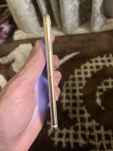 Аудиотехника: IPhone 8, Золотой, Беспроводная зарядка — 4