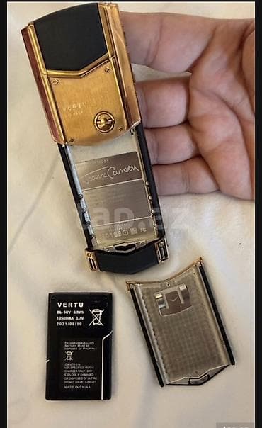 Audio: Vertu Signature Touch, rəng - Qızılı, Düyməli — 1