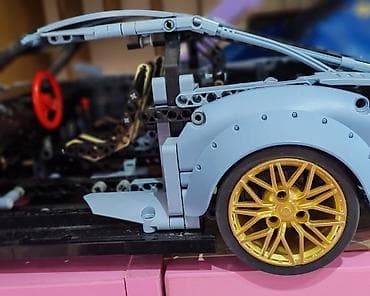 lego technic: Heddinden artiq böyük lego masindi. 250 300 manatarasi qoymeti var — 6
