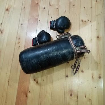 Boks üçün asılqan məşq dəsti - Komplekt: asılqanlı boks kisəsi və bir