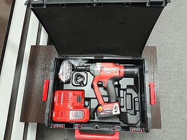 generator kreditle: Professional tikinti və sənaye işləri üçün orijinal Milwaukee M18 — 8